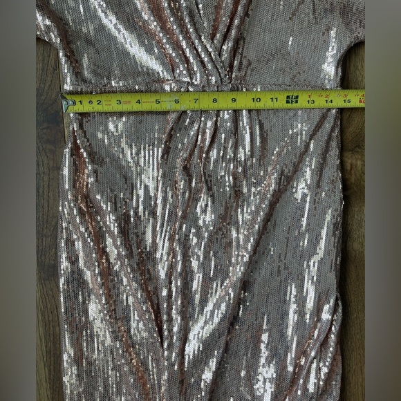 Express‎ Blush Sequins Drapy Midi Dress Women’s Sz M Party Glam Event Wedding - Picture 11 of 11